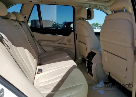 2015 BMW X5 xDrive35I z USA, uszkodzony, nr VIN 5UXKR0C56F0K60707